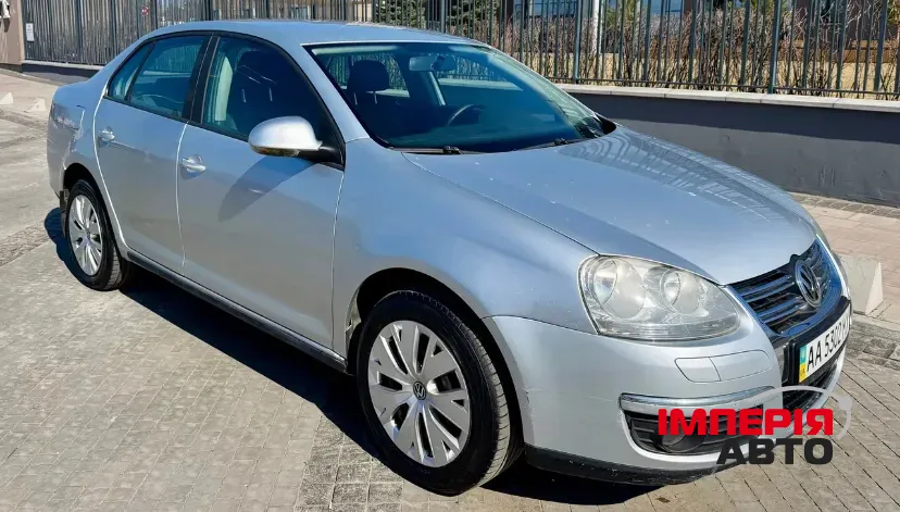 Volkswagen Jetta - фото 2