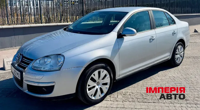 Volkswagen Jetta - фото 3