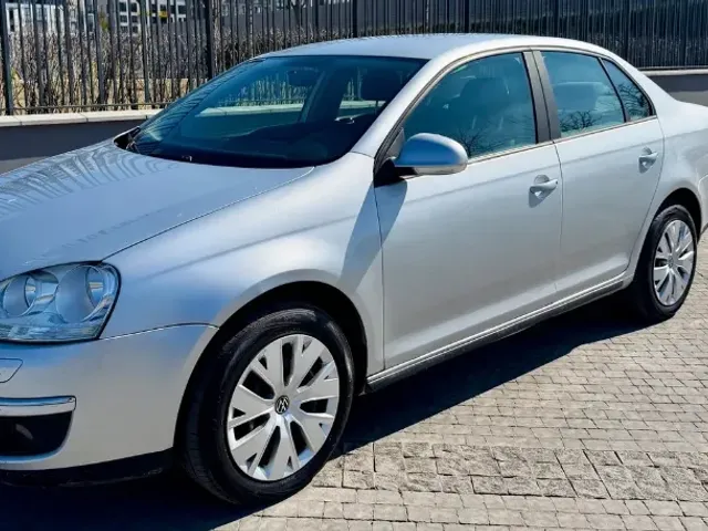 Volkswagen Jetta - фото 3