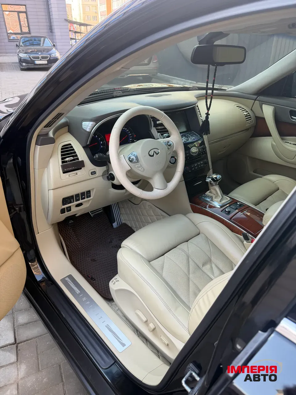 Infiniti FX - фото 18