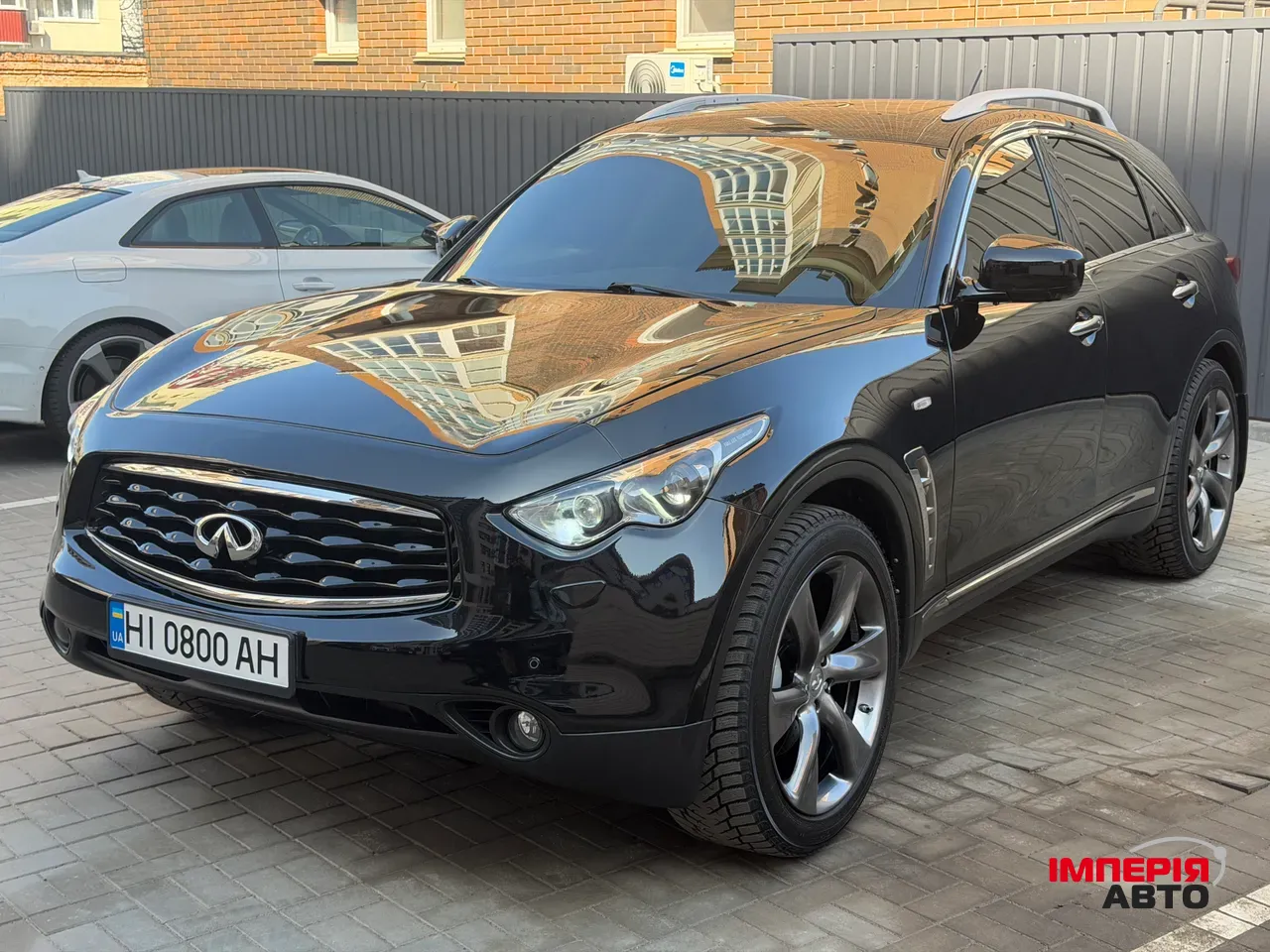 Infiniti FX - фото 7