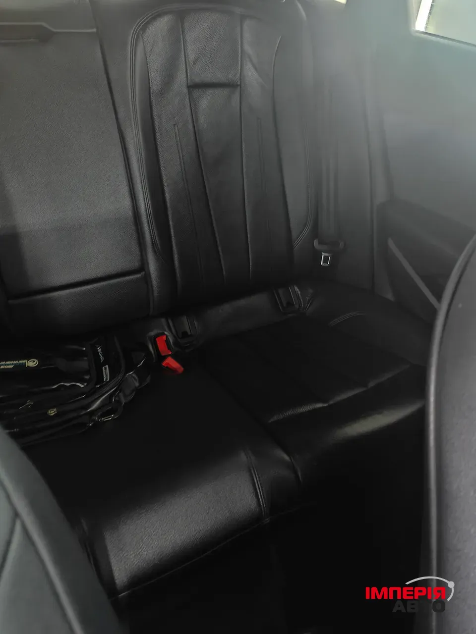 Audi A4 - фото 4