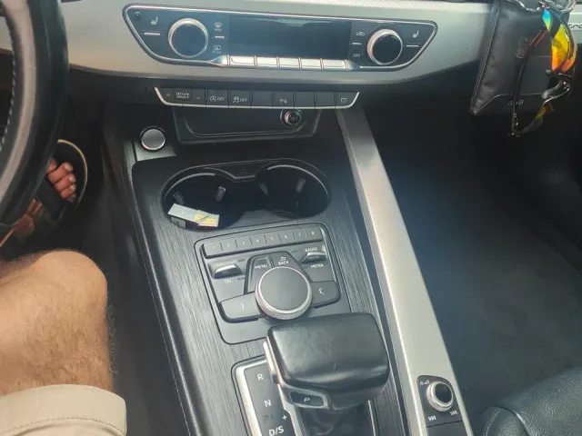 Audi A4 - фото 3