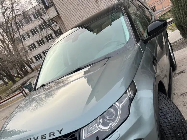 Land Rover Discovery Sport - фото 1