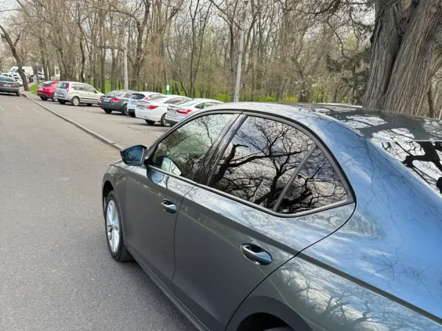 Skoda Octavia - фото 4
