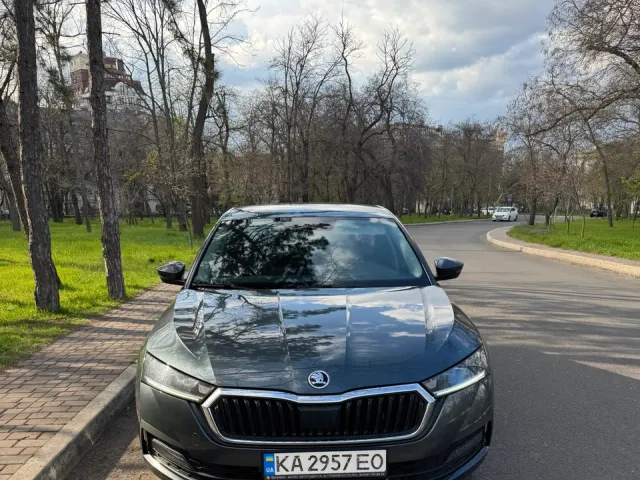 Skoda Octavia - фото 3