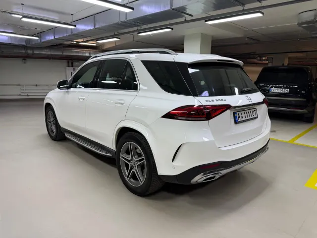Mercedes-Benz GLE - фото 5