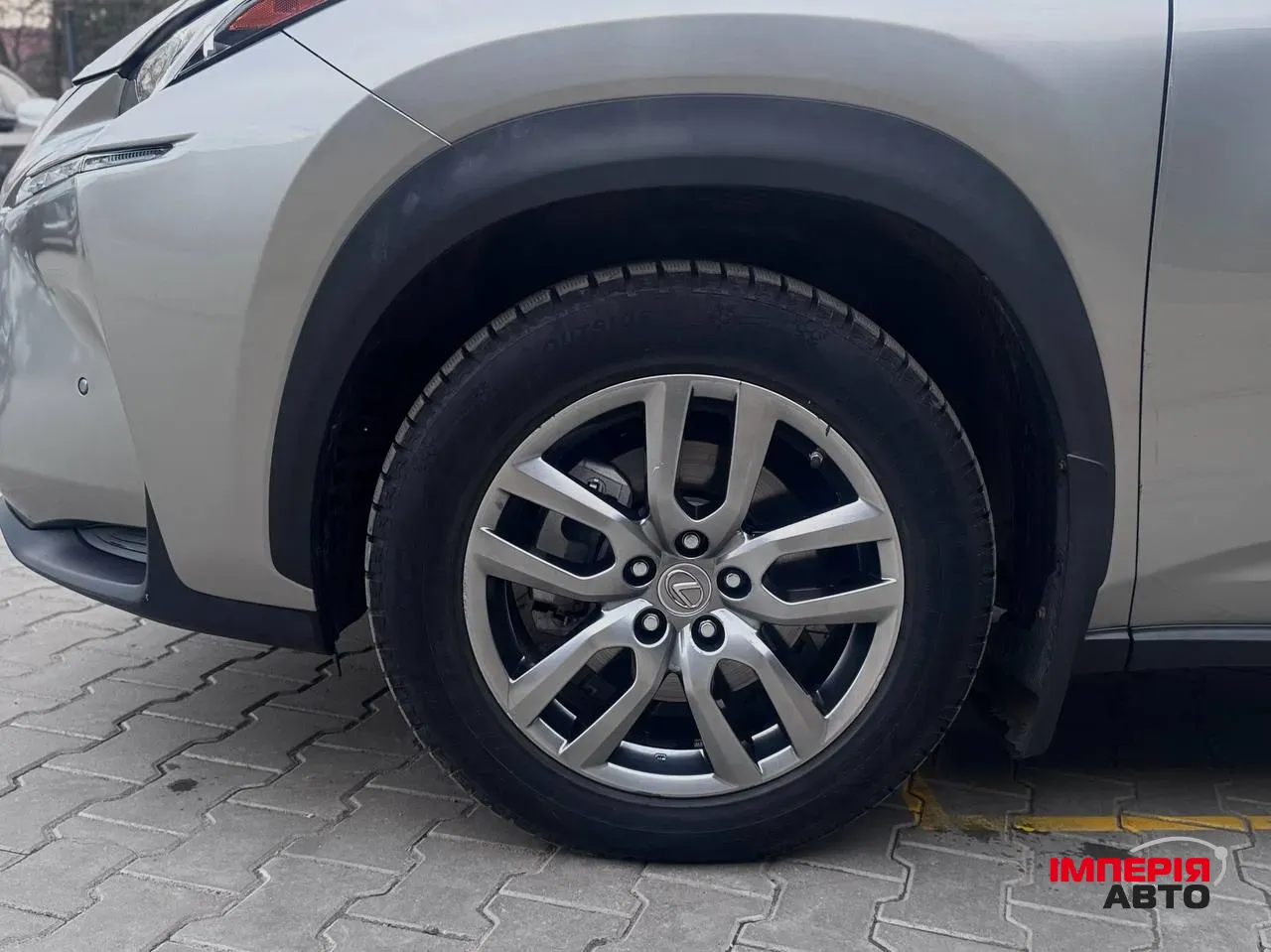 Lexus NX - фото 3