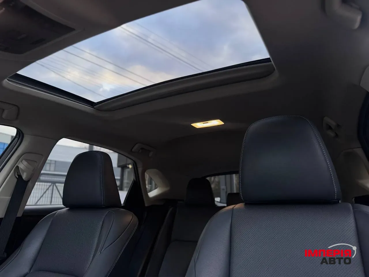 Lexus NX - фото 10