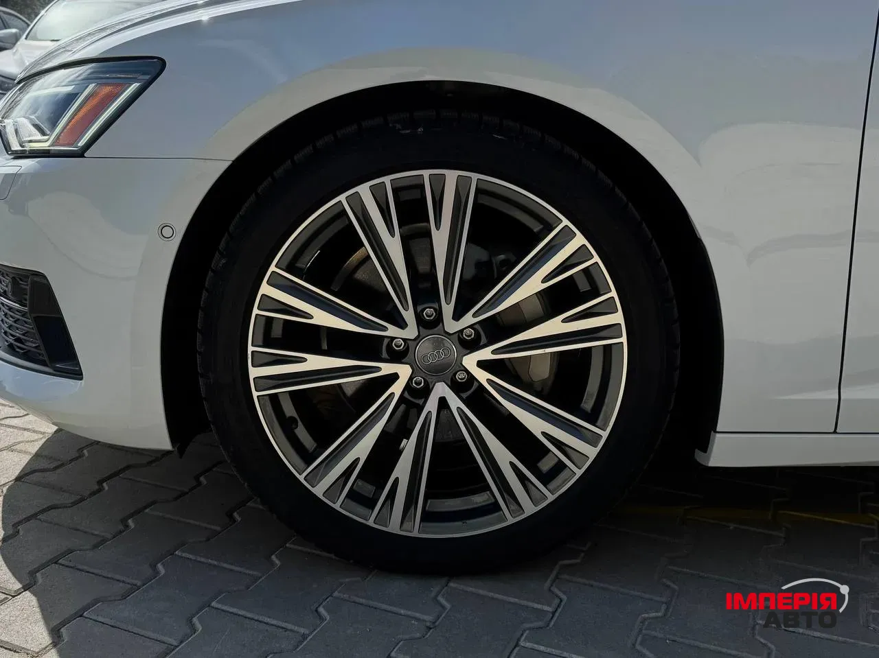 Audi A6 - фото 4