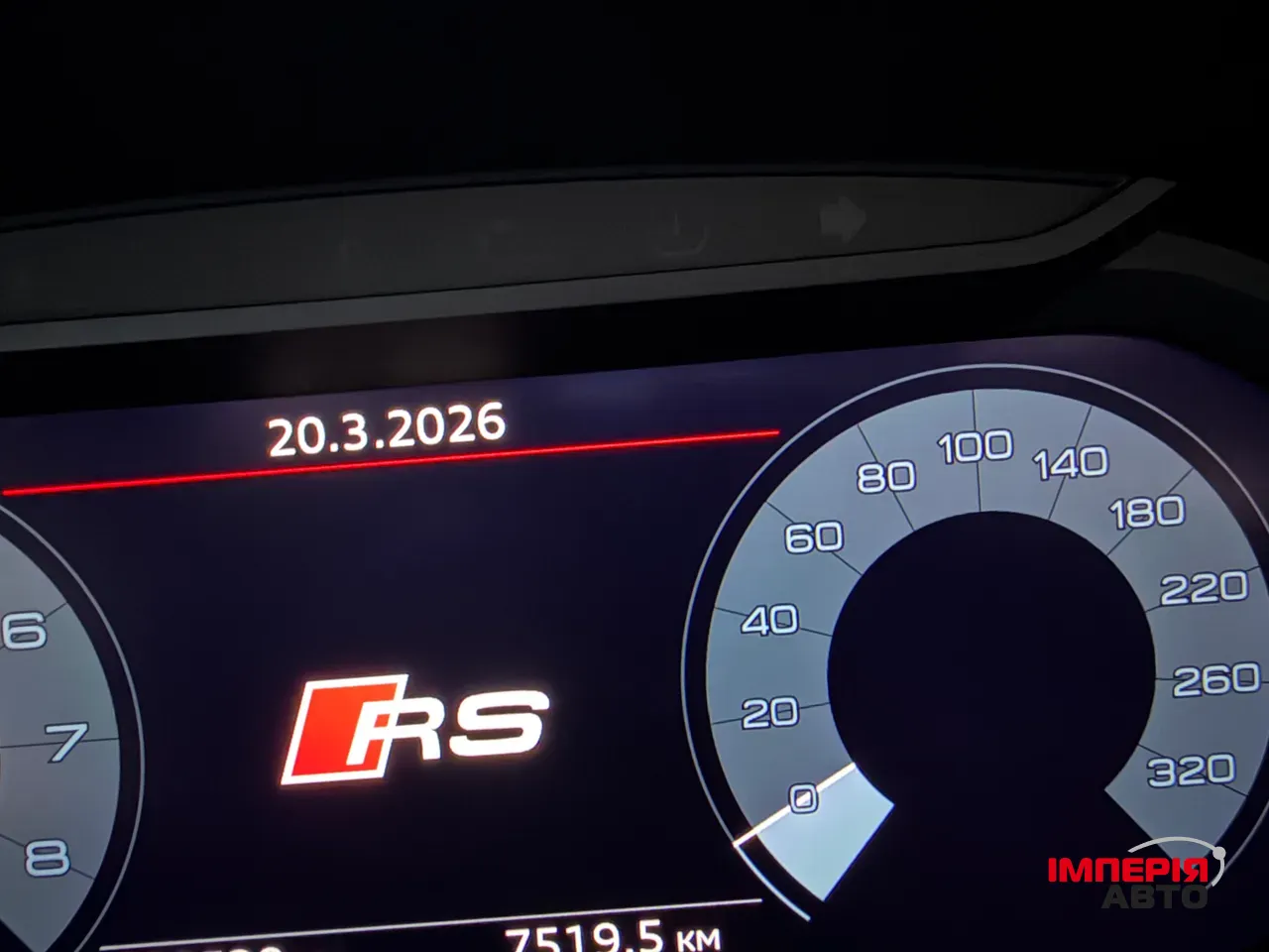 Audi RS Q3 Sportback - фото 13