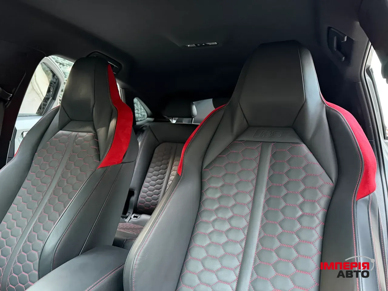 Audi RS Q3 Sportback - фото 10