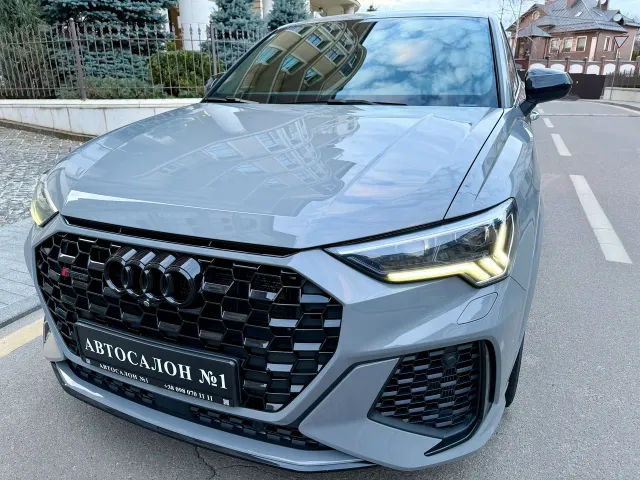 Audi RS Q3 Sportback - фото 3