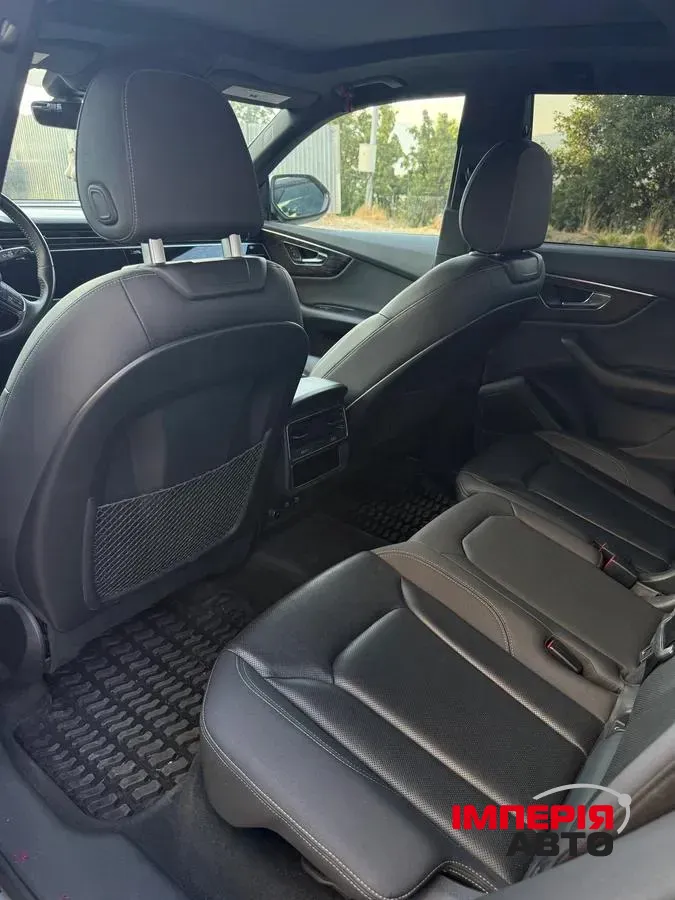 Audi Q8 - фото 6