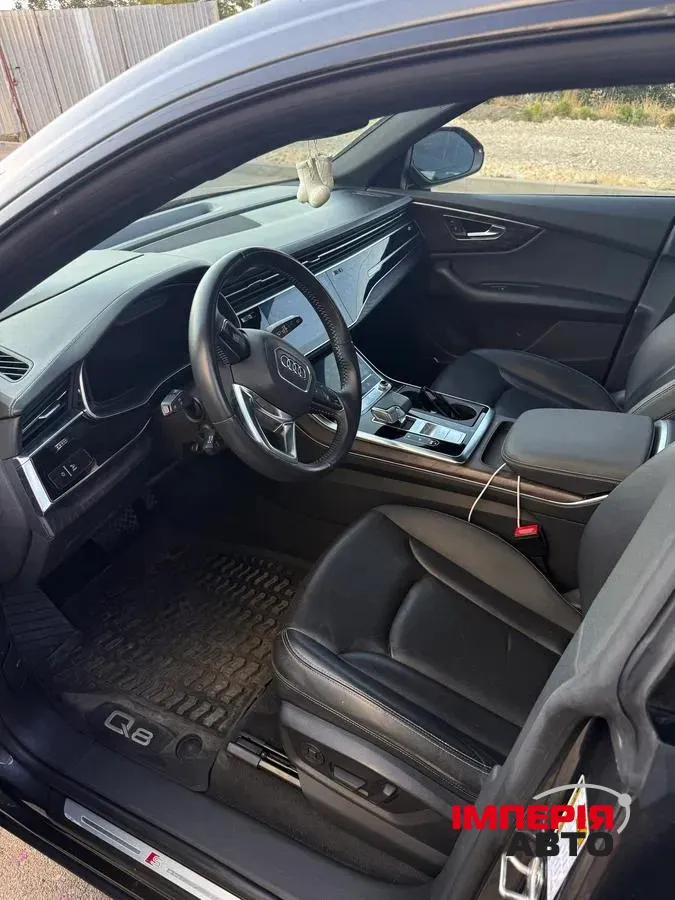Audi Q8 - фото 3