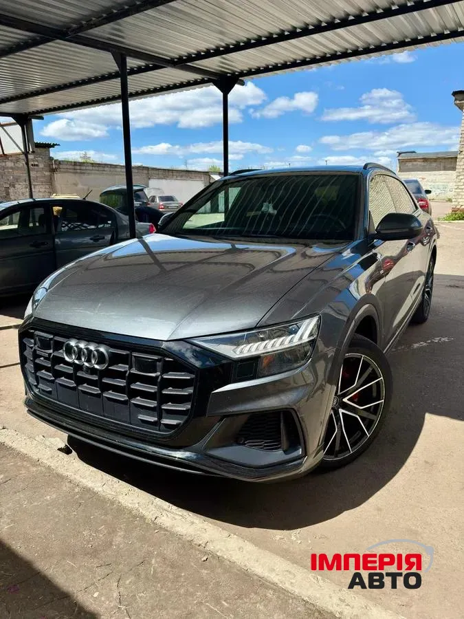 Audi Q8 - фото 1