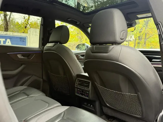 Audi Q8 - фото 5
