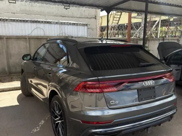 Audi Q8 - фото 2