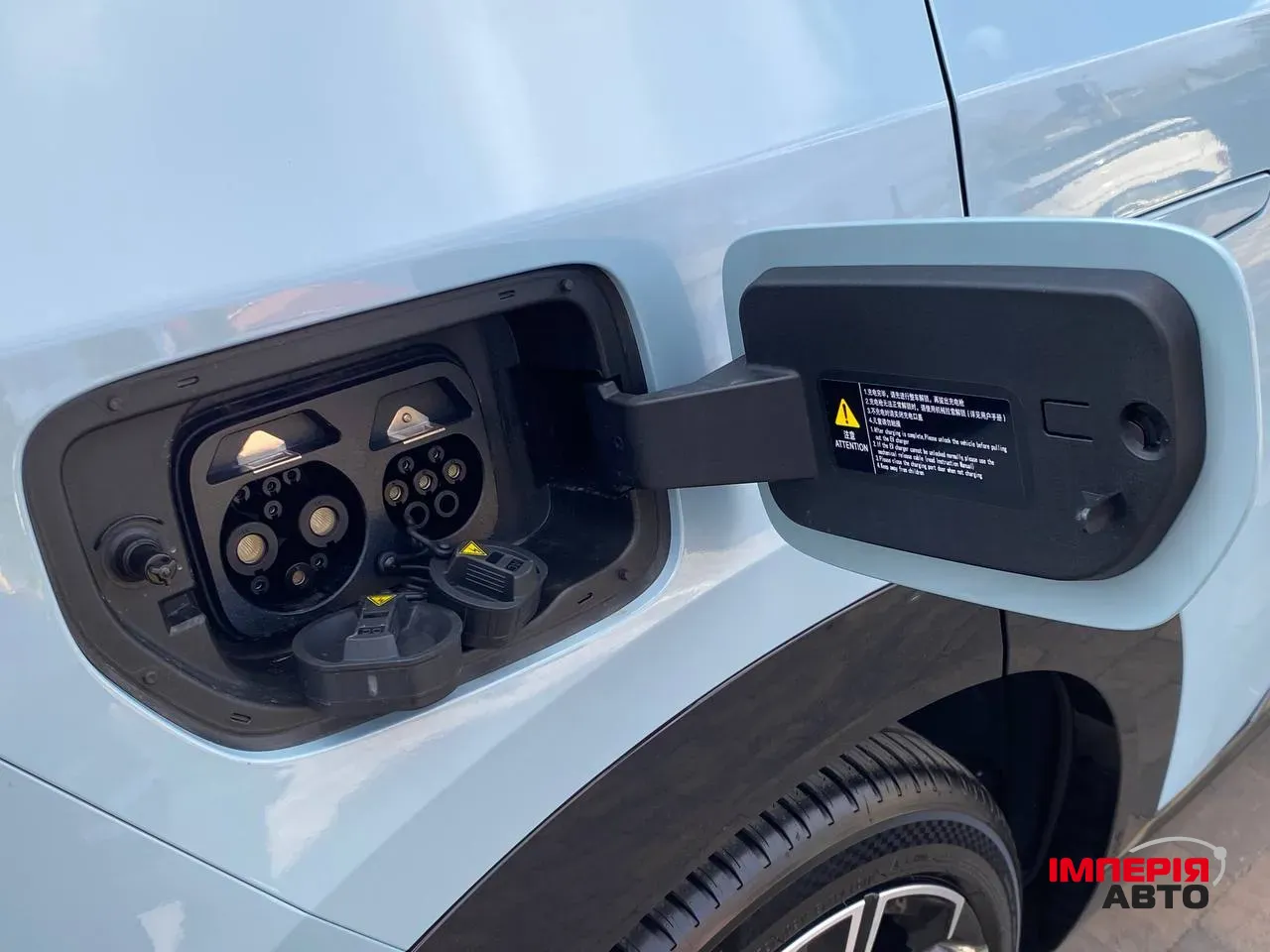 Mazda EZ-60 - фото 12