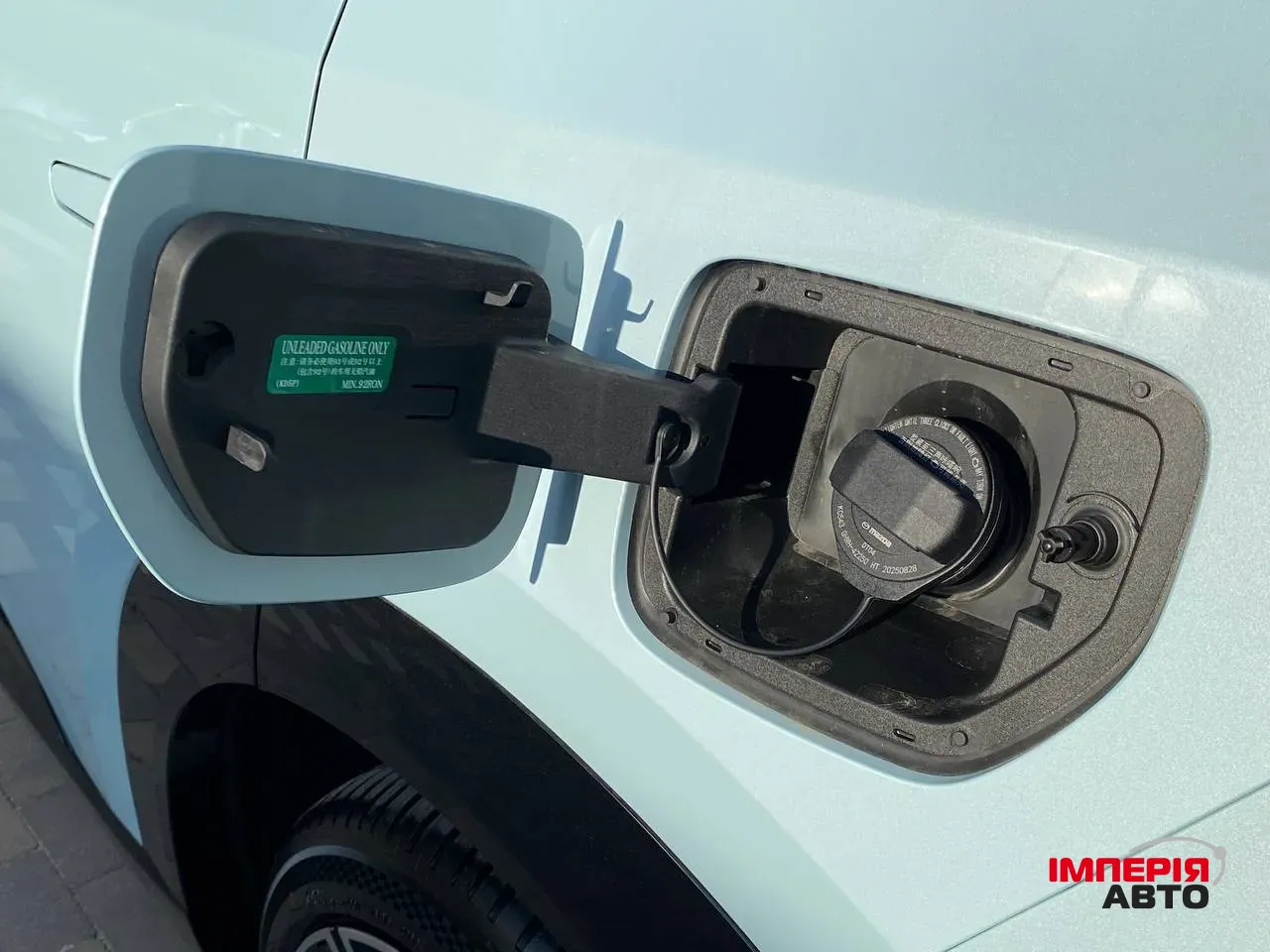 Mazda EZ-60 - фото 11