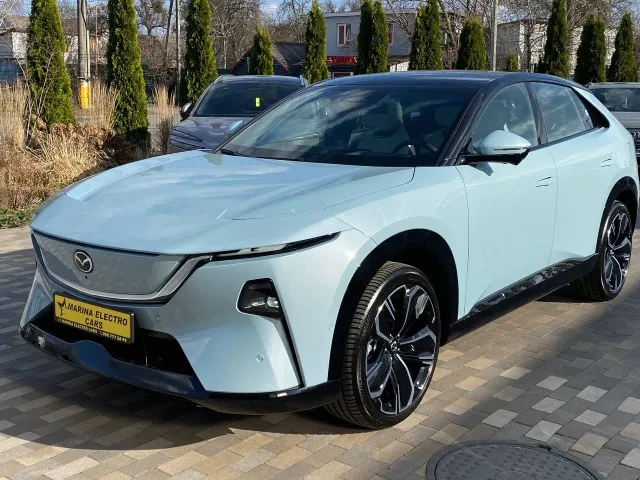 Mazda EZ-60 - фото 3