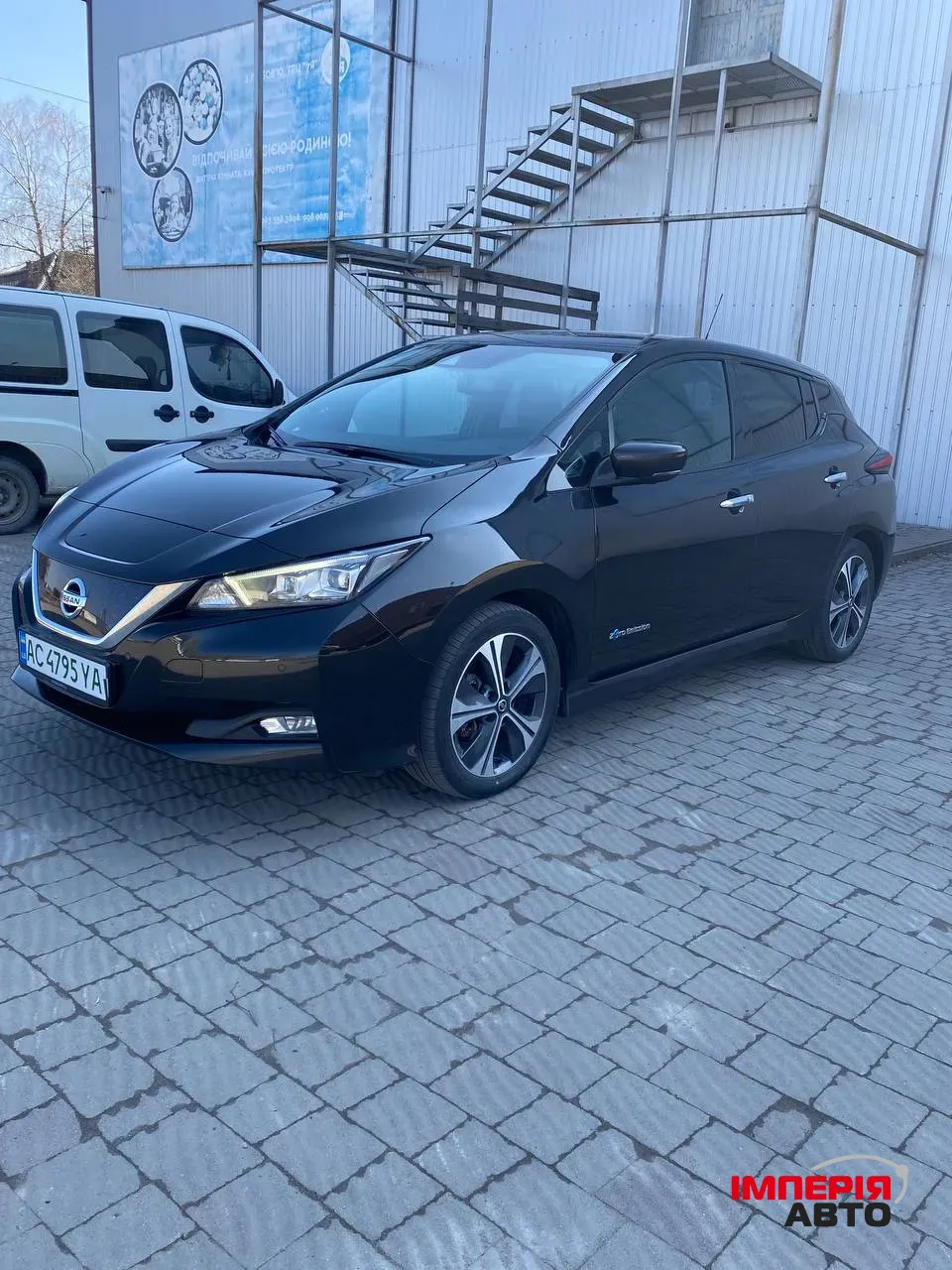 Nissan Leaf - фото 4