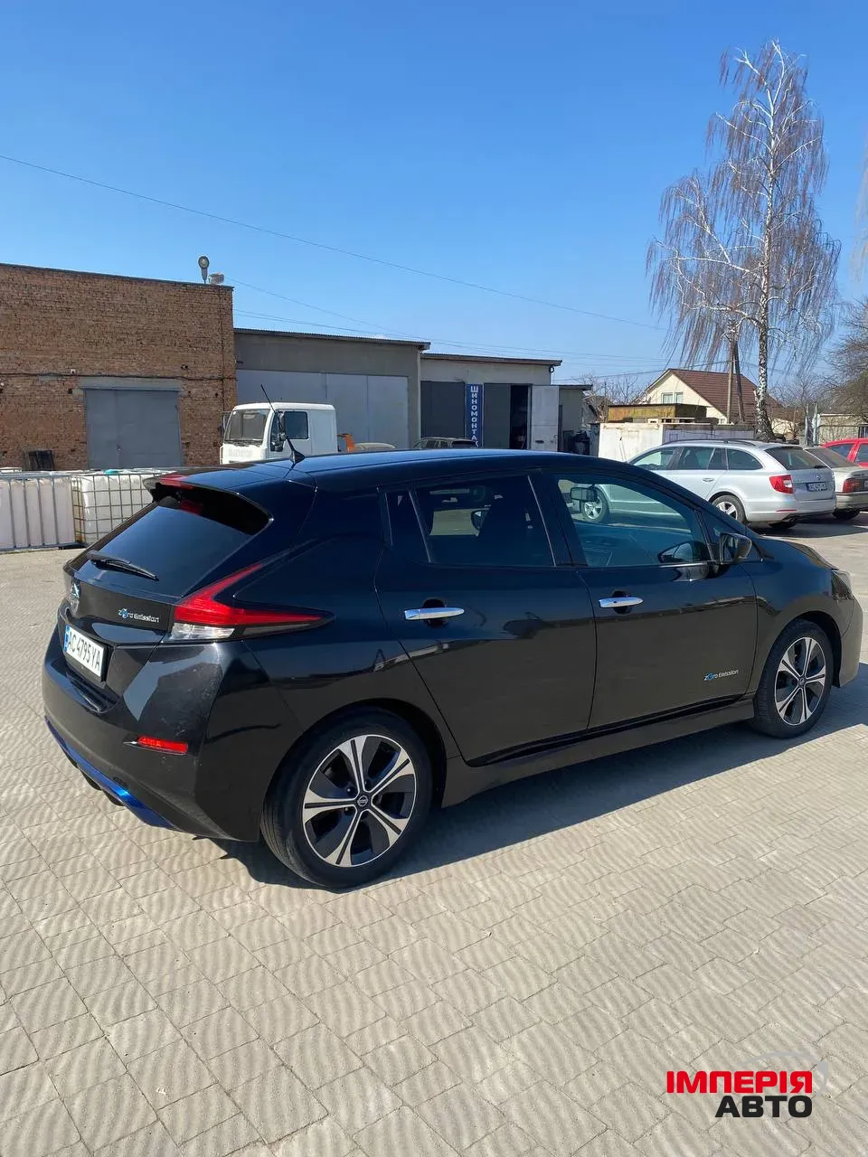 Nissan Leaf - фото 11