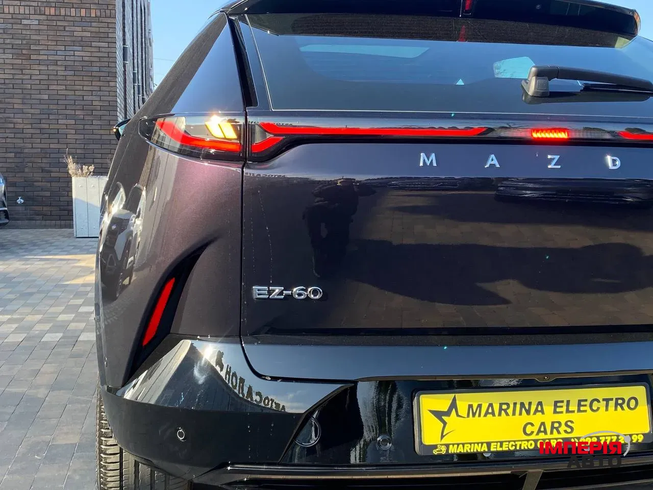 Mazda EZ-60 - фото 11