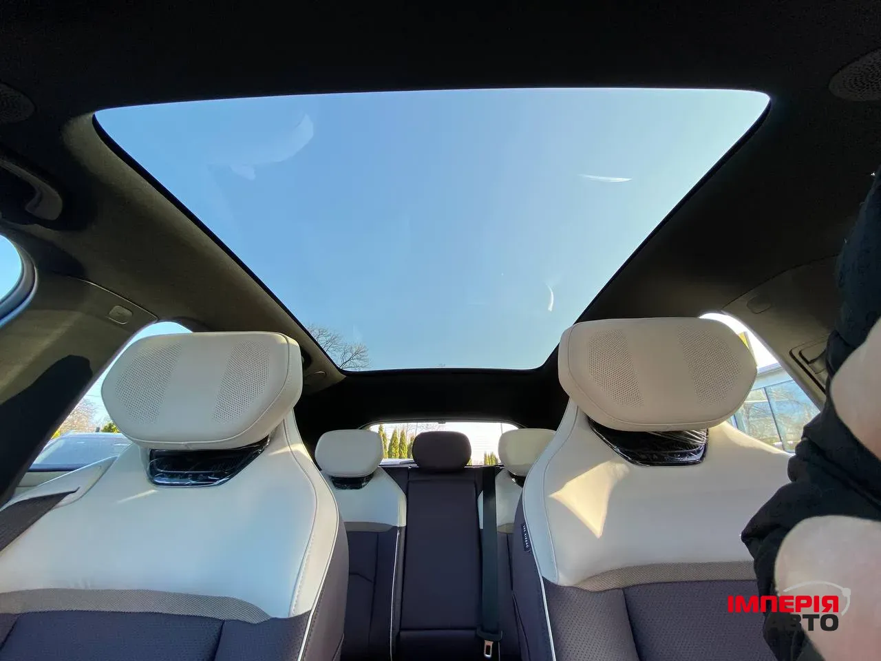 Mazda EZ-60 - фото 52