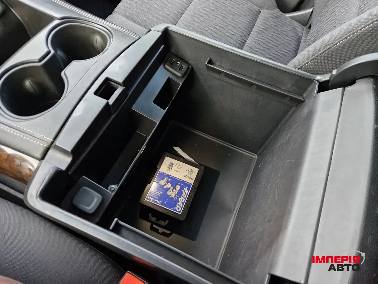 Chevrolet Tahoe - фото 20