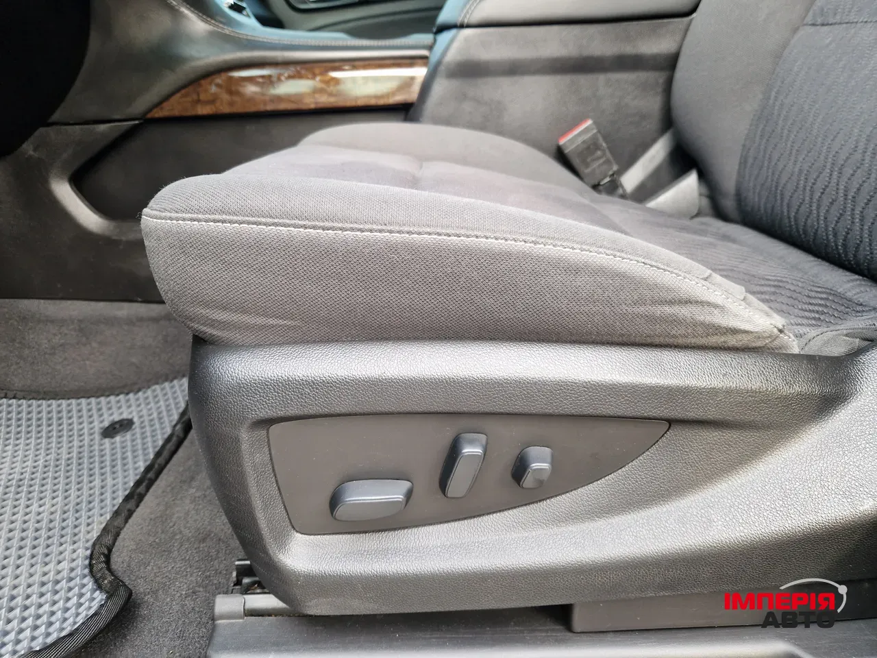 Chevrolet Tahoe - фото 11