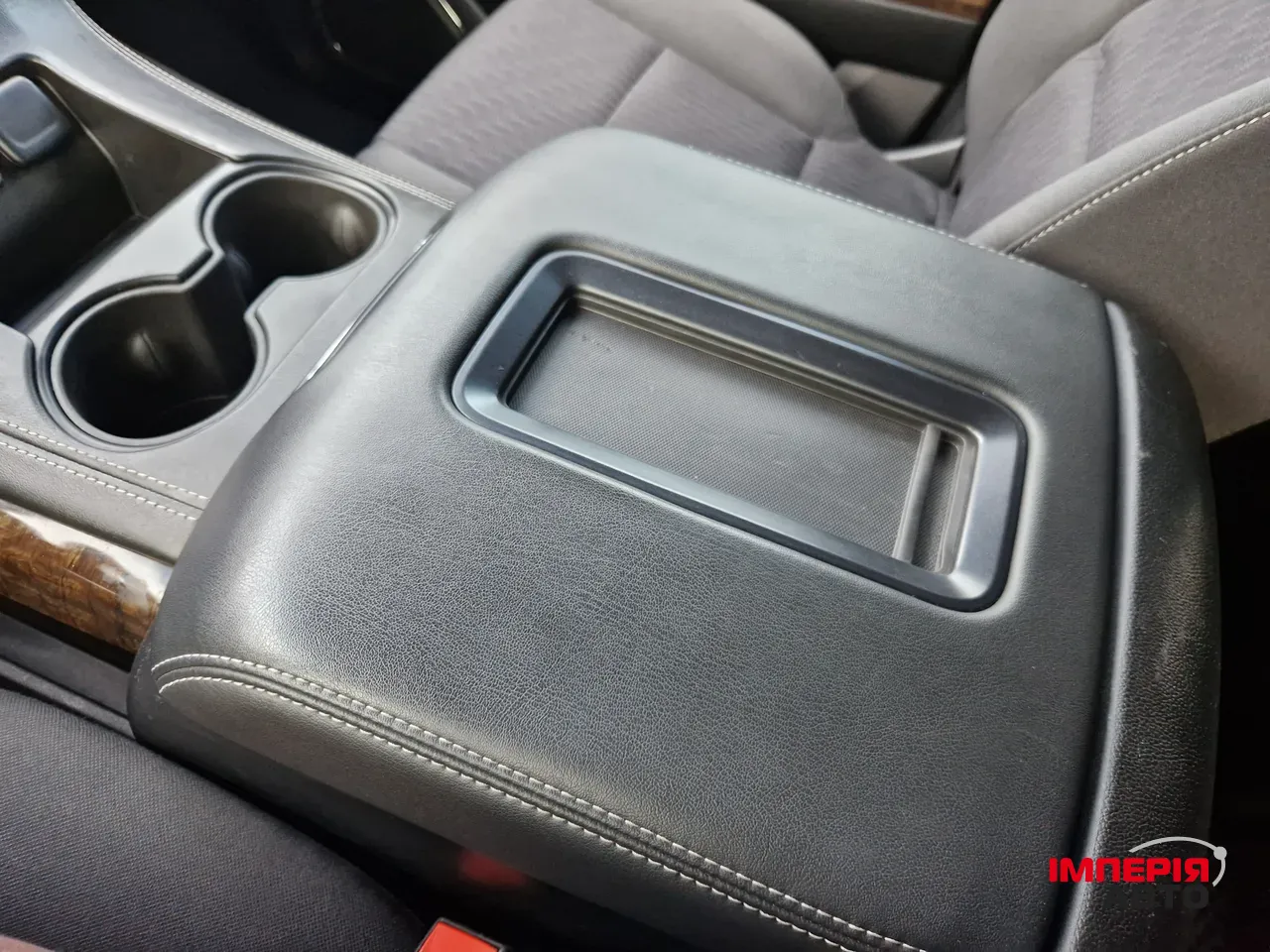 Chevrolet Tahoe - фото 19