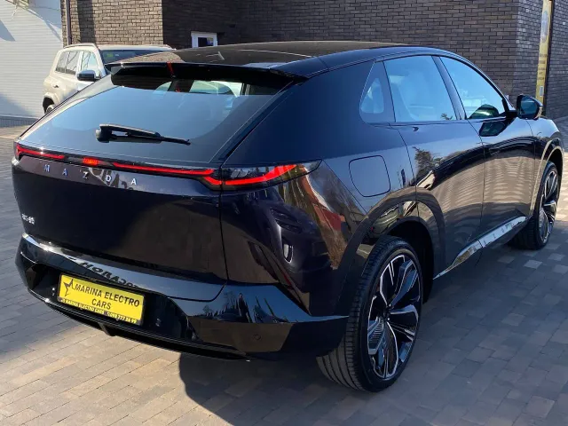 Mazda EZ-60 - фото 4