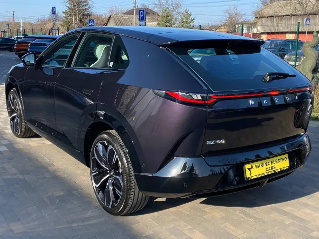 Mazda EZ-60 - фото 2