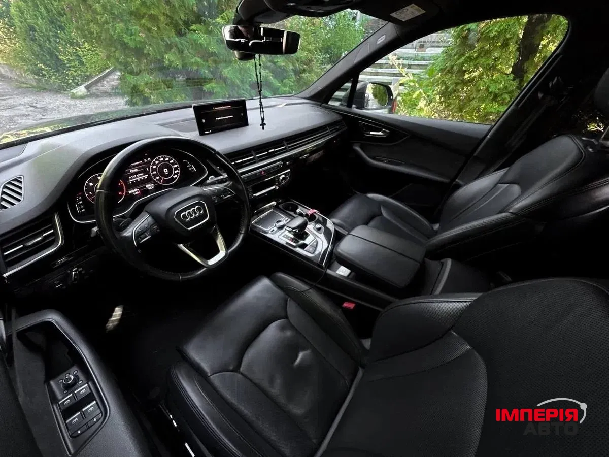 Audi Q7 - фото 6