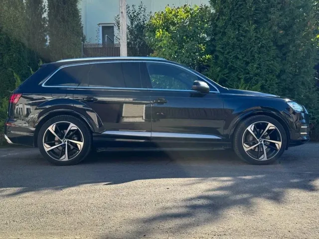 Audi Q7 - фото 5