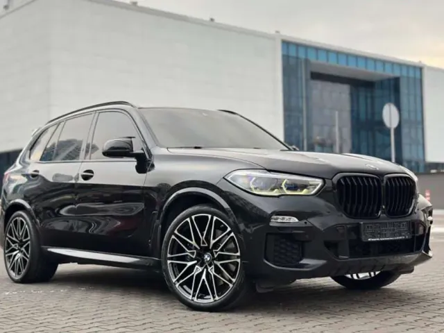 BMW X5 - фото 2