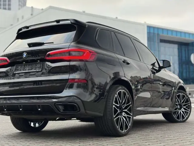 BMW X5 - фото 4