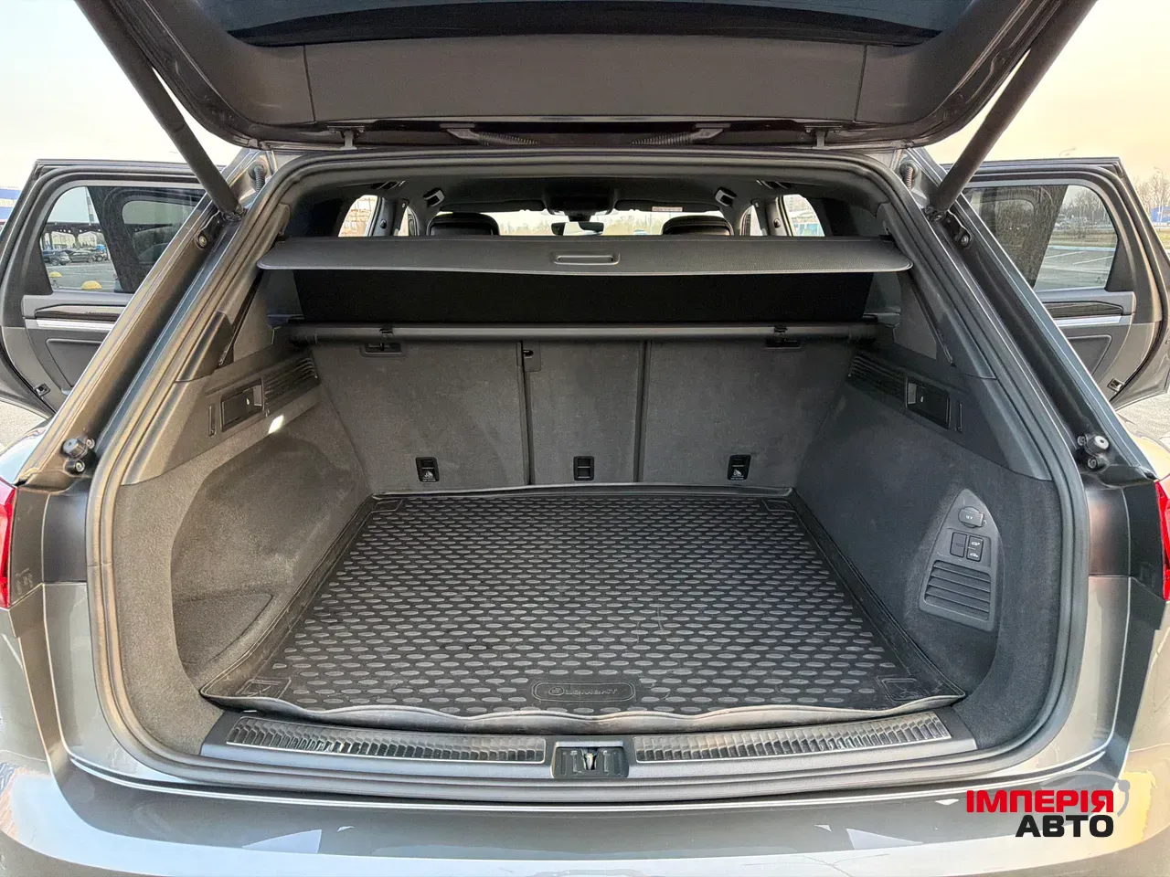 Volkswagen Touareg - фото 31