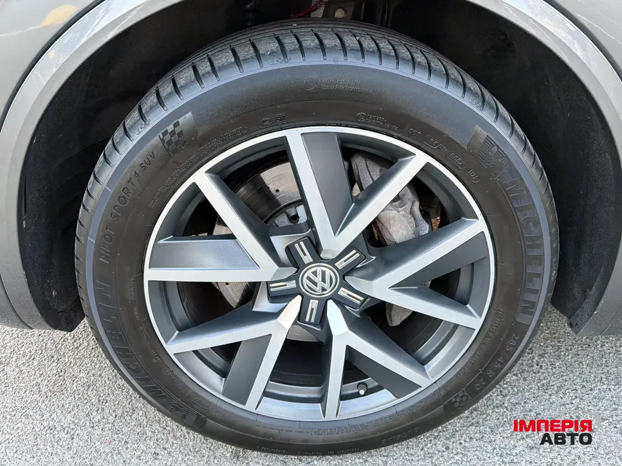 Volkswagen Touareg - фото 33