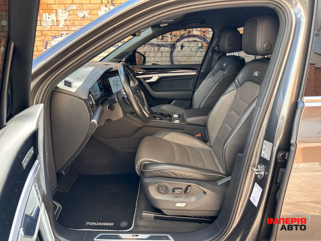 Volkswagen Touareg - фото 16