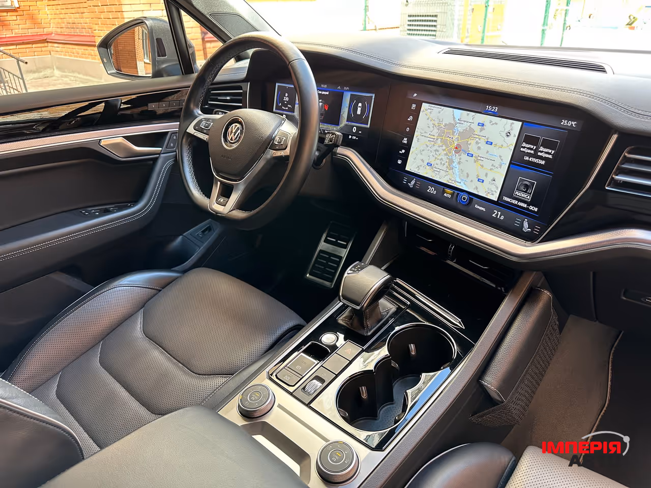 Volkswagen Touareg - фото 3