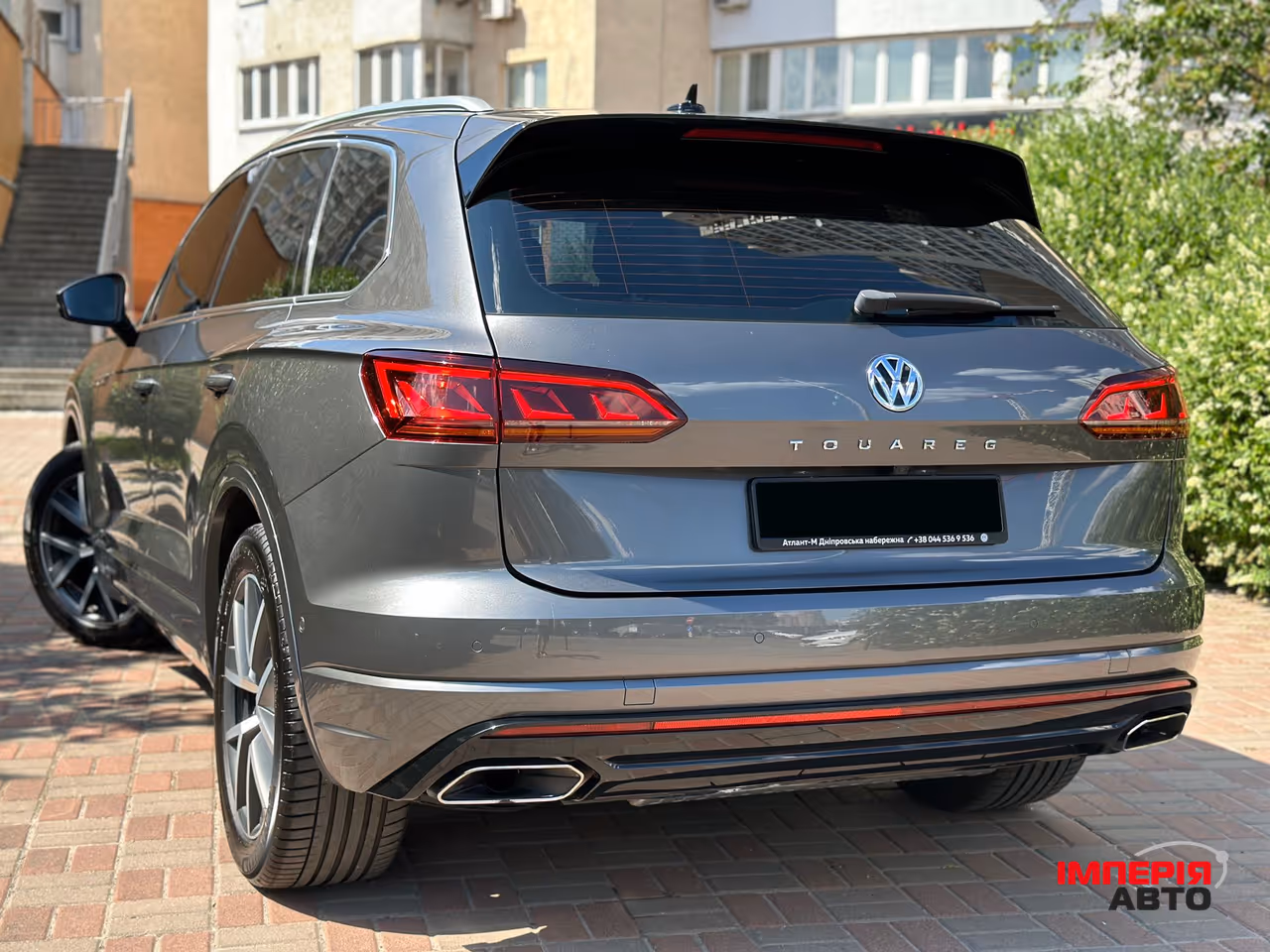 Volkswagen Touareg - фото 2