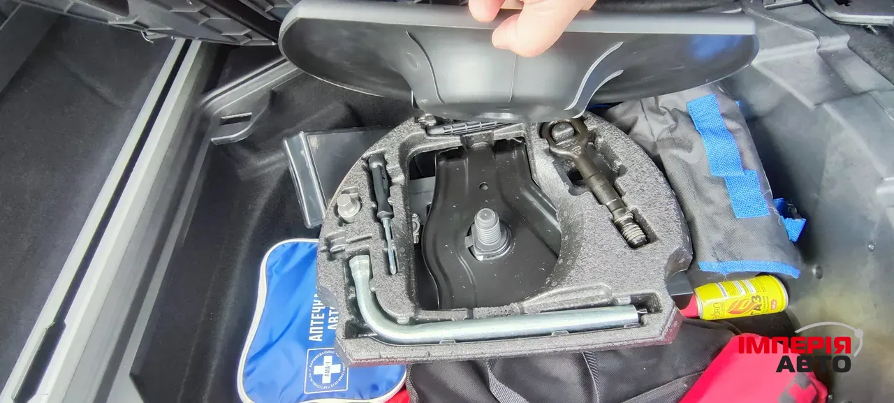 Audi A6 - фото 9