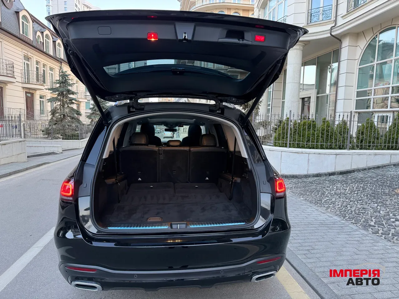 Mercedes-Benz GLS - фото 15