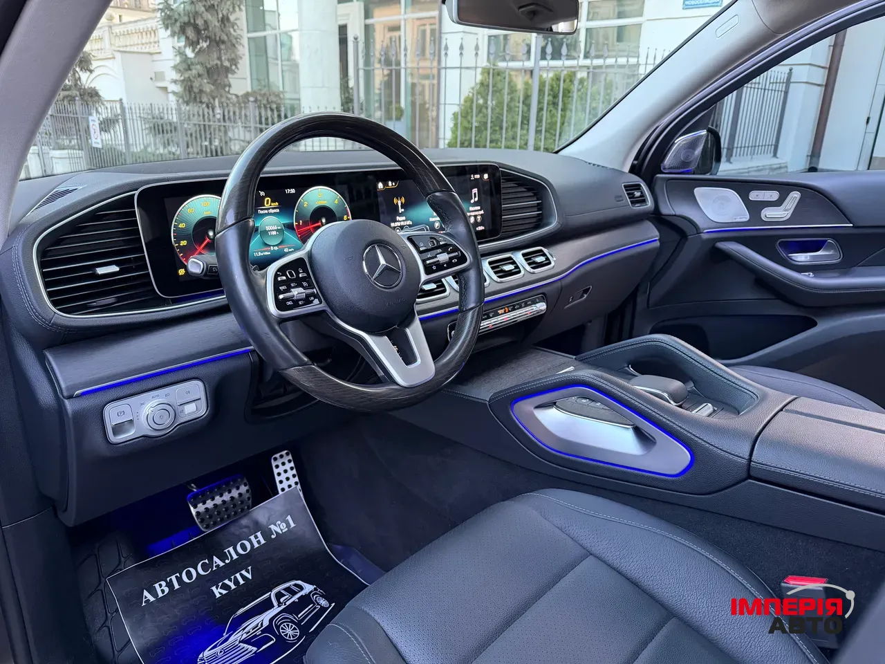 Mercedes-Benz GLS - фото 2