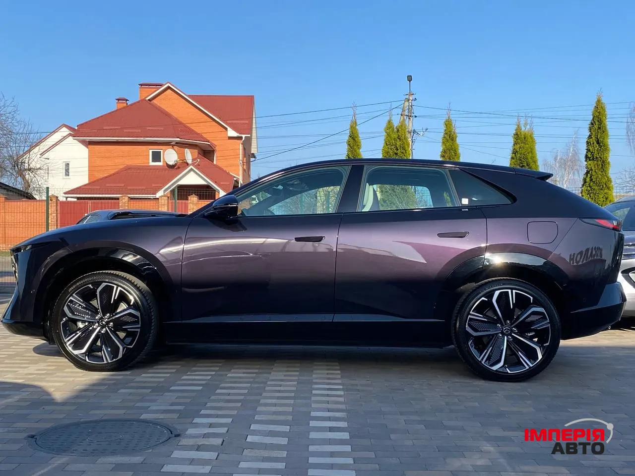 Mazda EZ-60 - фото 1