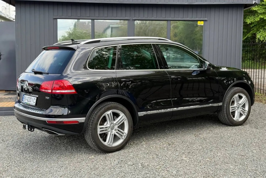 Volkswagen Touareg - фото 8