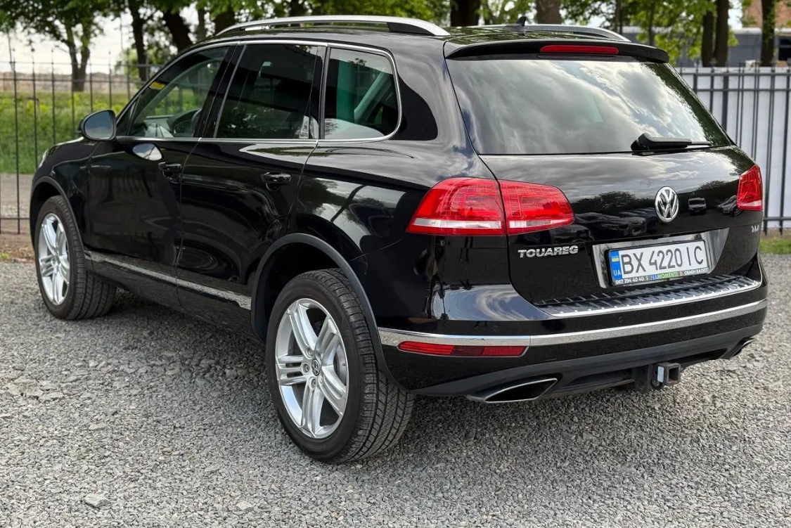 Volkswagen Touareg - фото 7