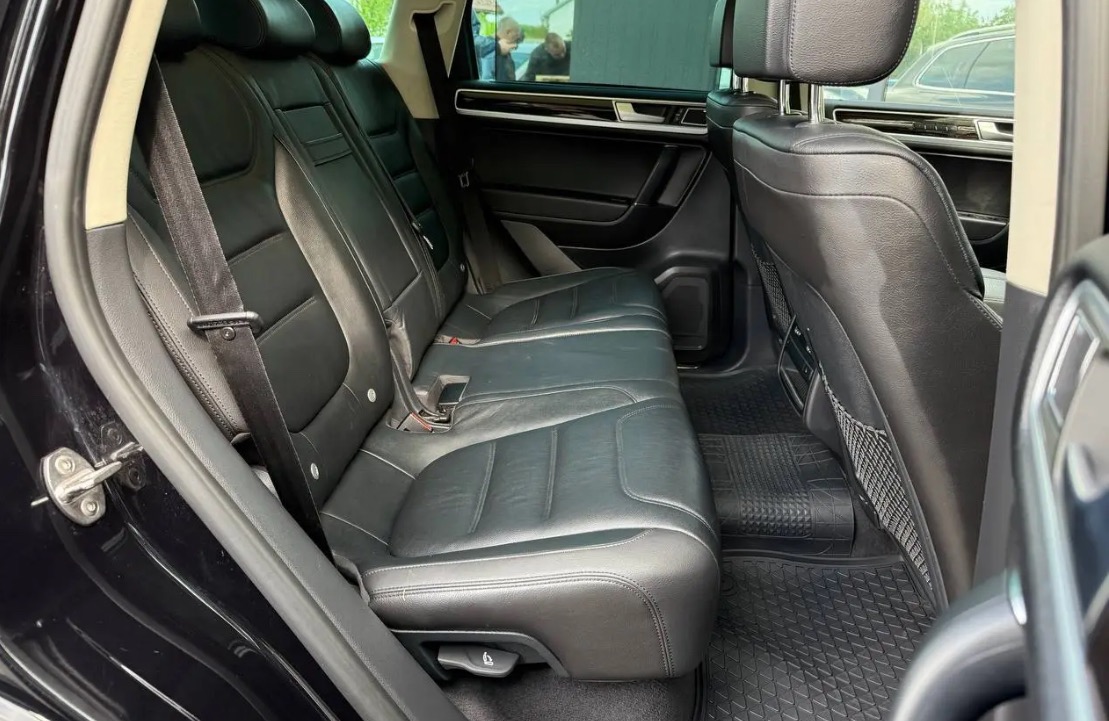 Volkswagen Touareg - фото 1